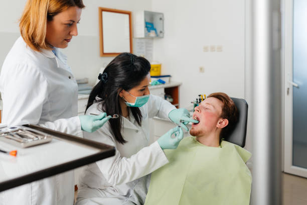 Best Emergency Gum Treatment in Tool, TX